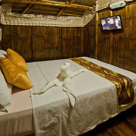Oyo 678 Blessie'S Bed And Breakfast Puerto Princesa Ngoại thất bức ảnh
