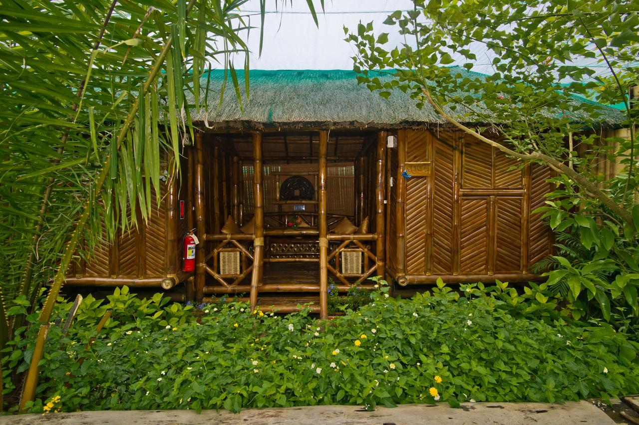Oyo 678 Blessie'S Bed And Breakfast Puerto Princesa Ngoại thất bức ảnh