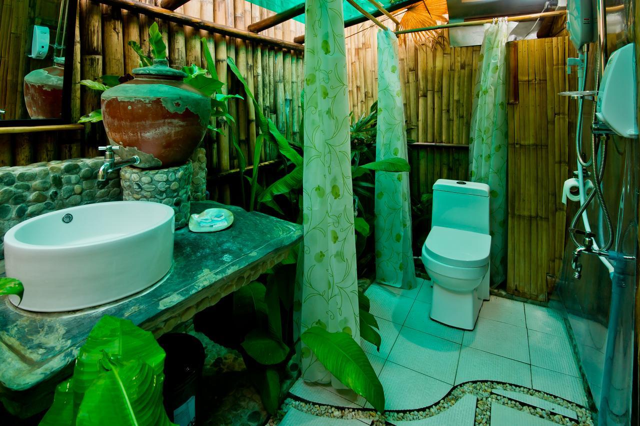 Oyo 678 Blessie'S Bed And Breakfast Puerto Princesa Ngoại thất bức ảnh